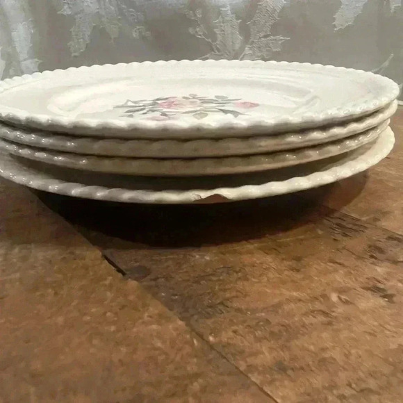 Vintage Sovereign Potters Set of 4 “Wild  Rose” Plates - Picture 3 of 5